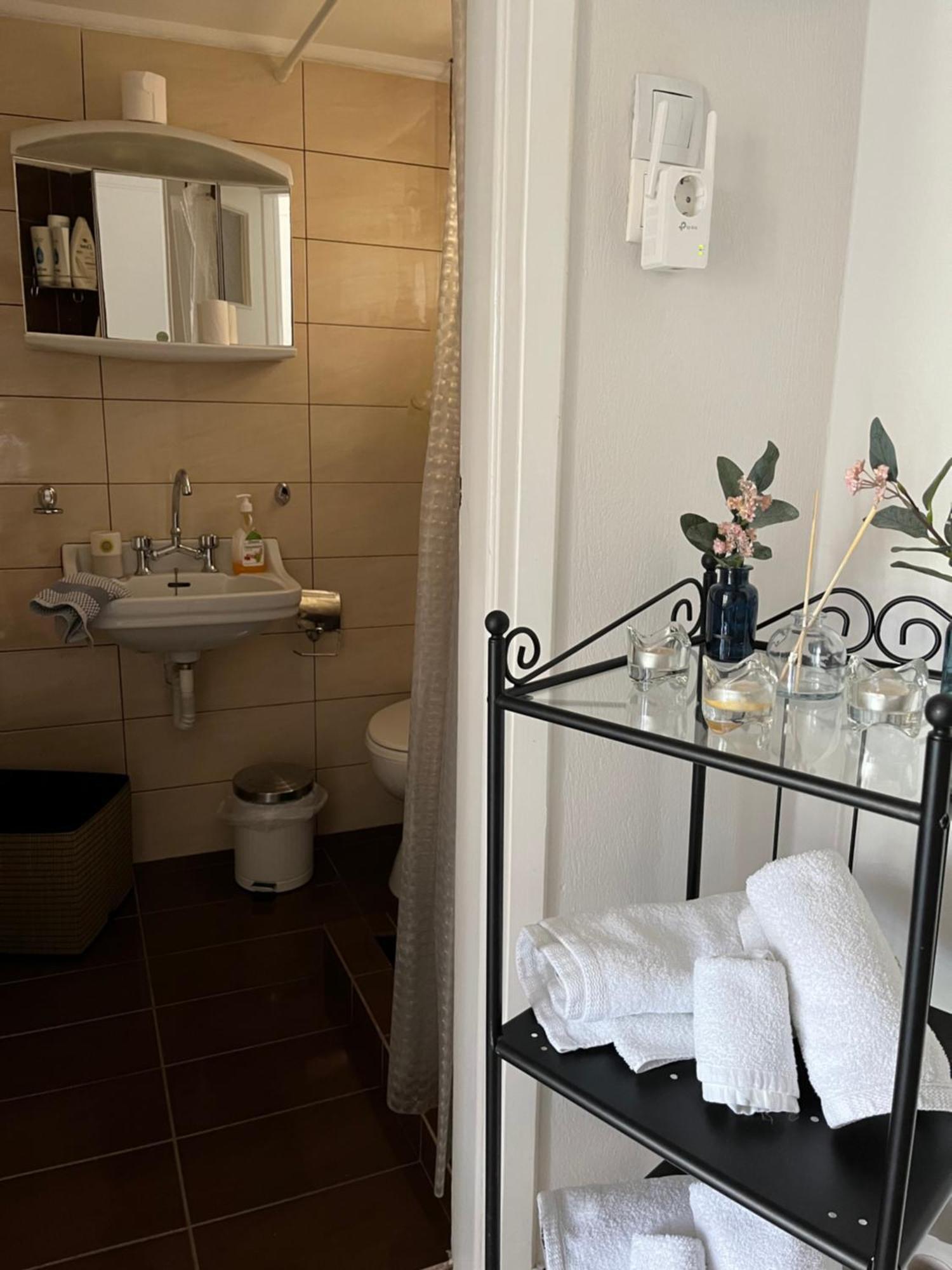 Sea View Apartments Near Athens Airport Artemida  Bagian luar foto